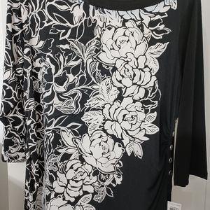 JM Collection 1X black and white top